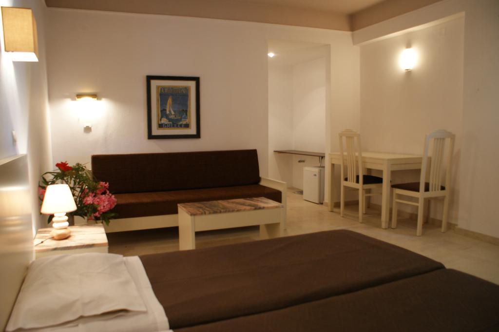 Pelagia Bay Hotel Agia Pelagia  Extérieur photo